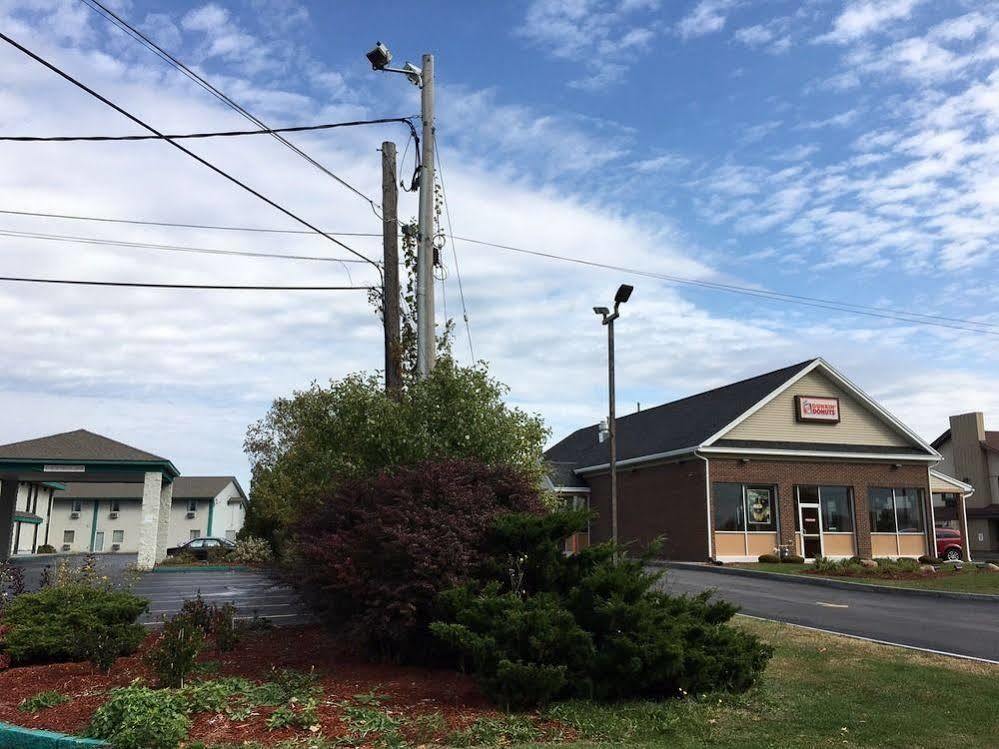 Magnuson Hotel East Syracuse Exterior foto